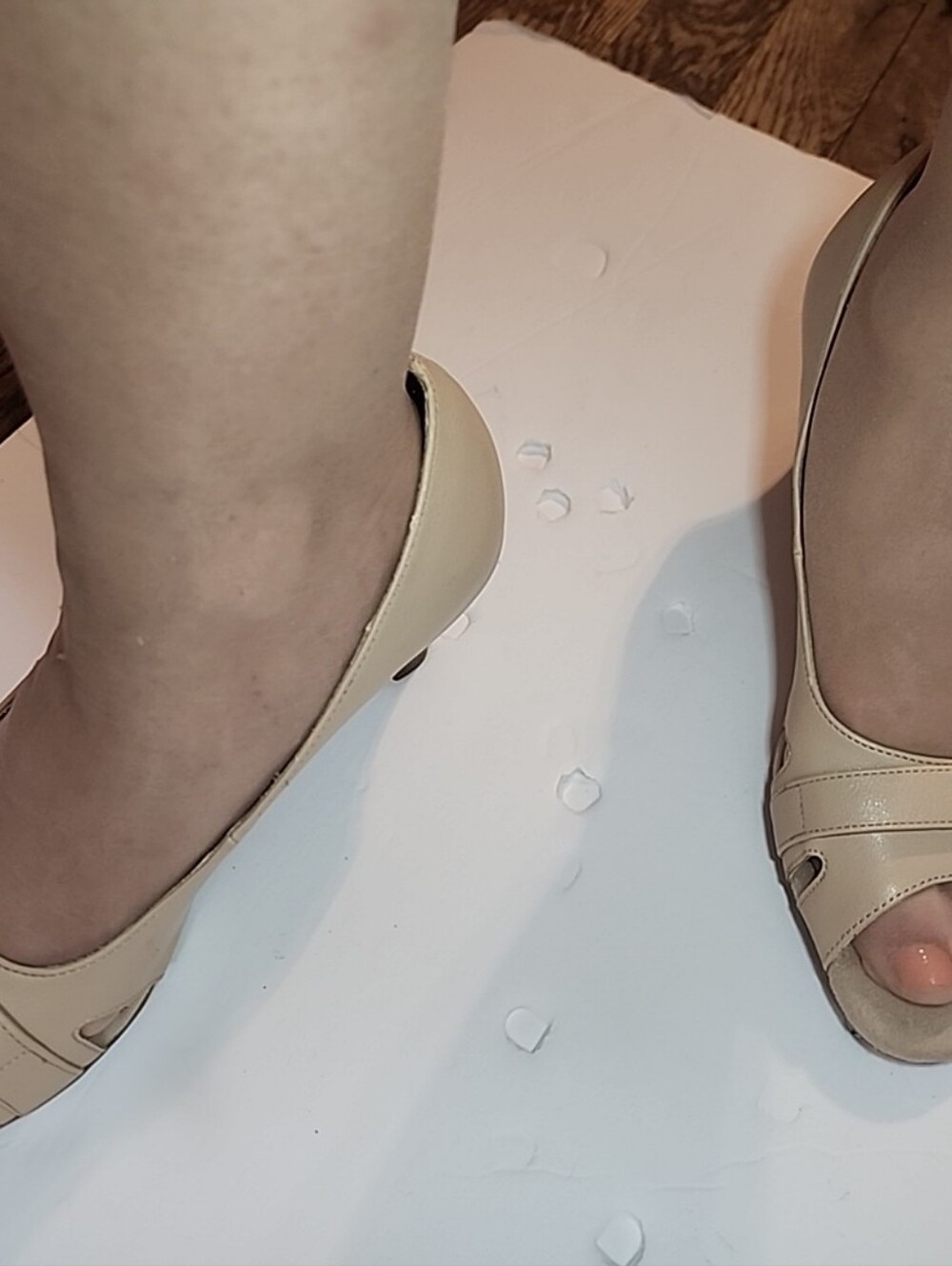 Areosoles Bone Open Toe Pumps Size 71/2M Memory Foam Comfort NWT - Picture 10 of 12